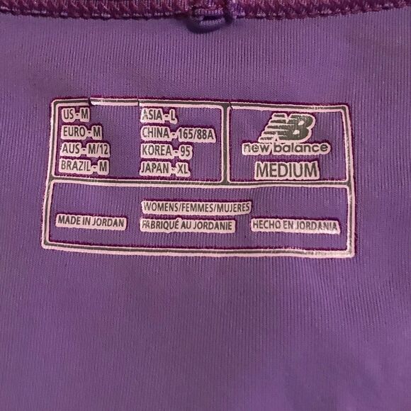 New Balance Women’s Sports / Workout Top Lightningdry Sz M - Picture 5 of 5